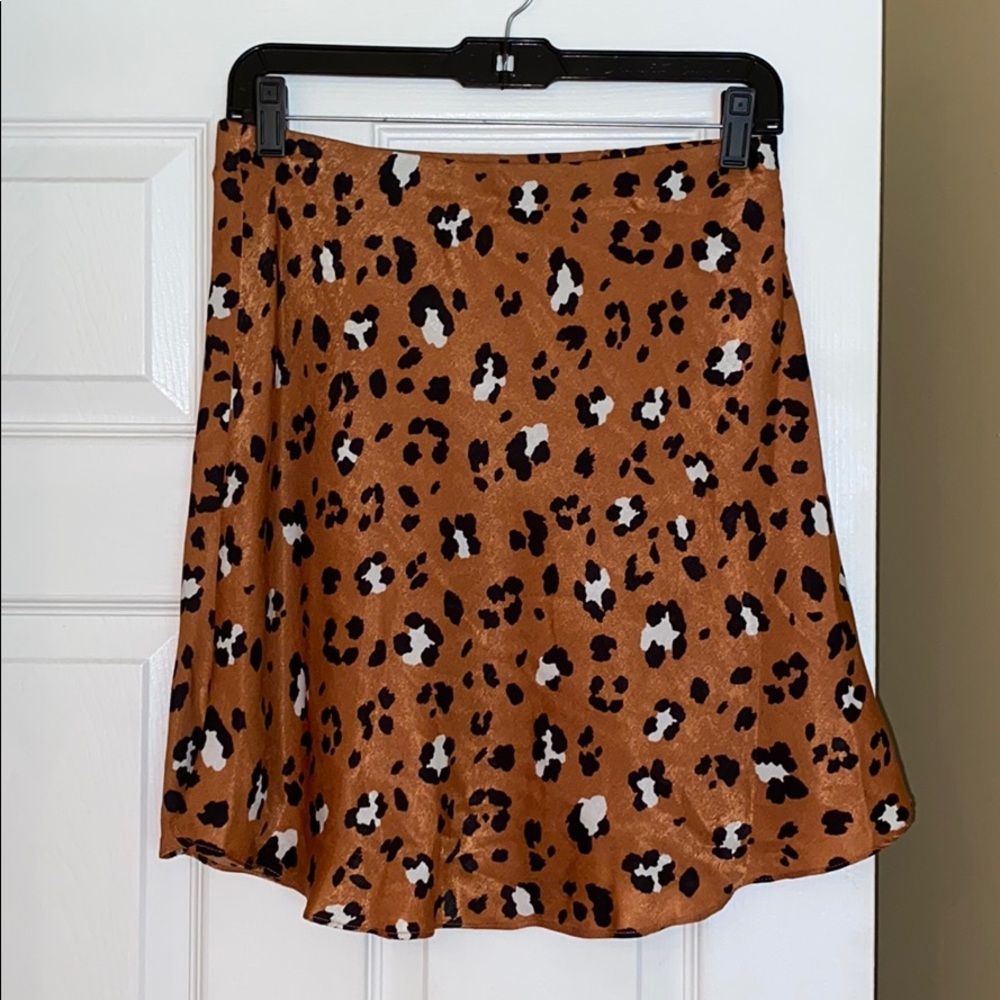 Gianni Bini satin skirt